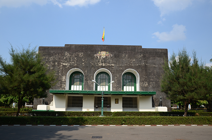 ヤンゴン大学